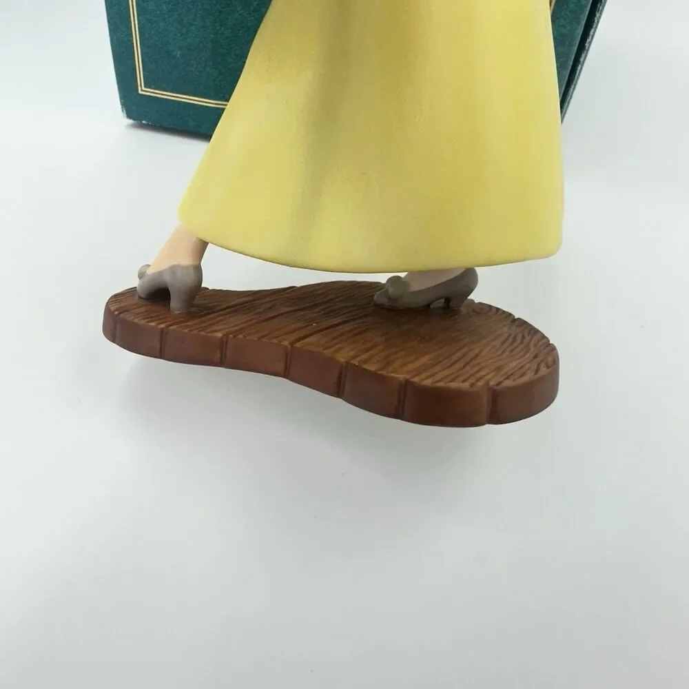 Walt Disney Classics Collection Snow White 